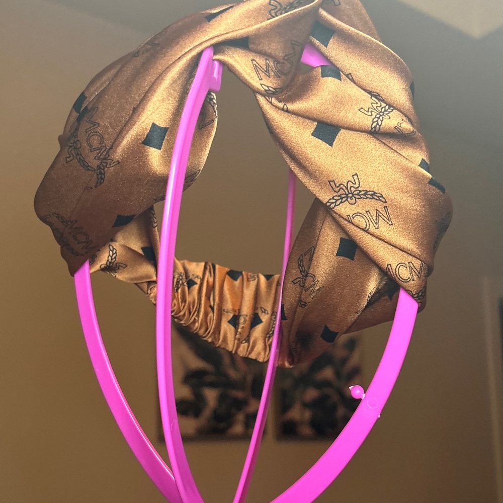 MCM BRAND NEW SILK HEADBAND